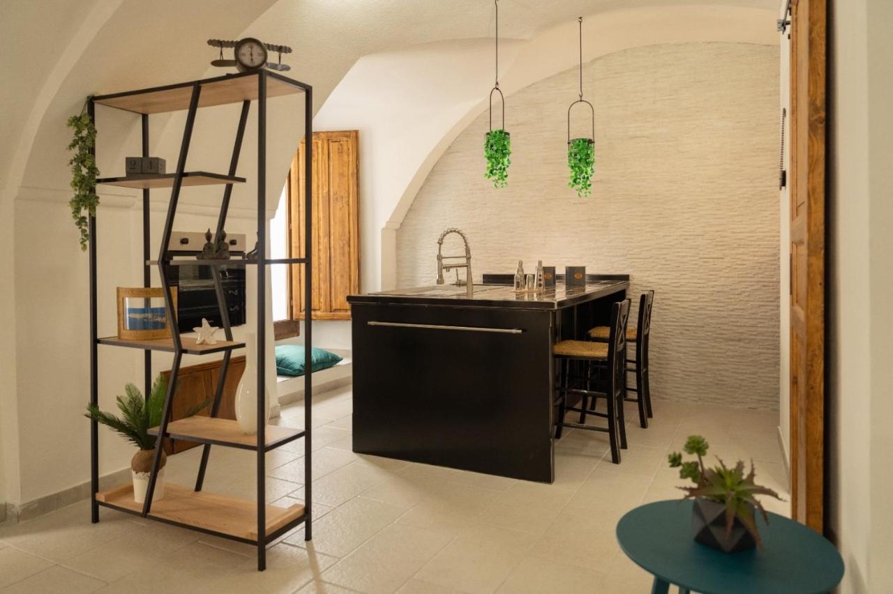 Romantic Suite Centro Storico กัลลีโปลี ภายนอก รูปภาพ