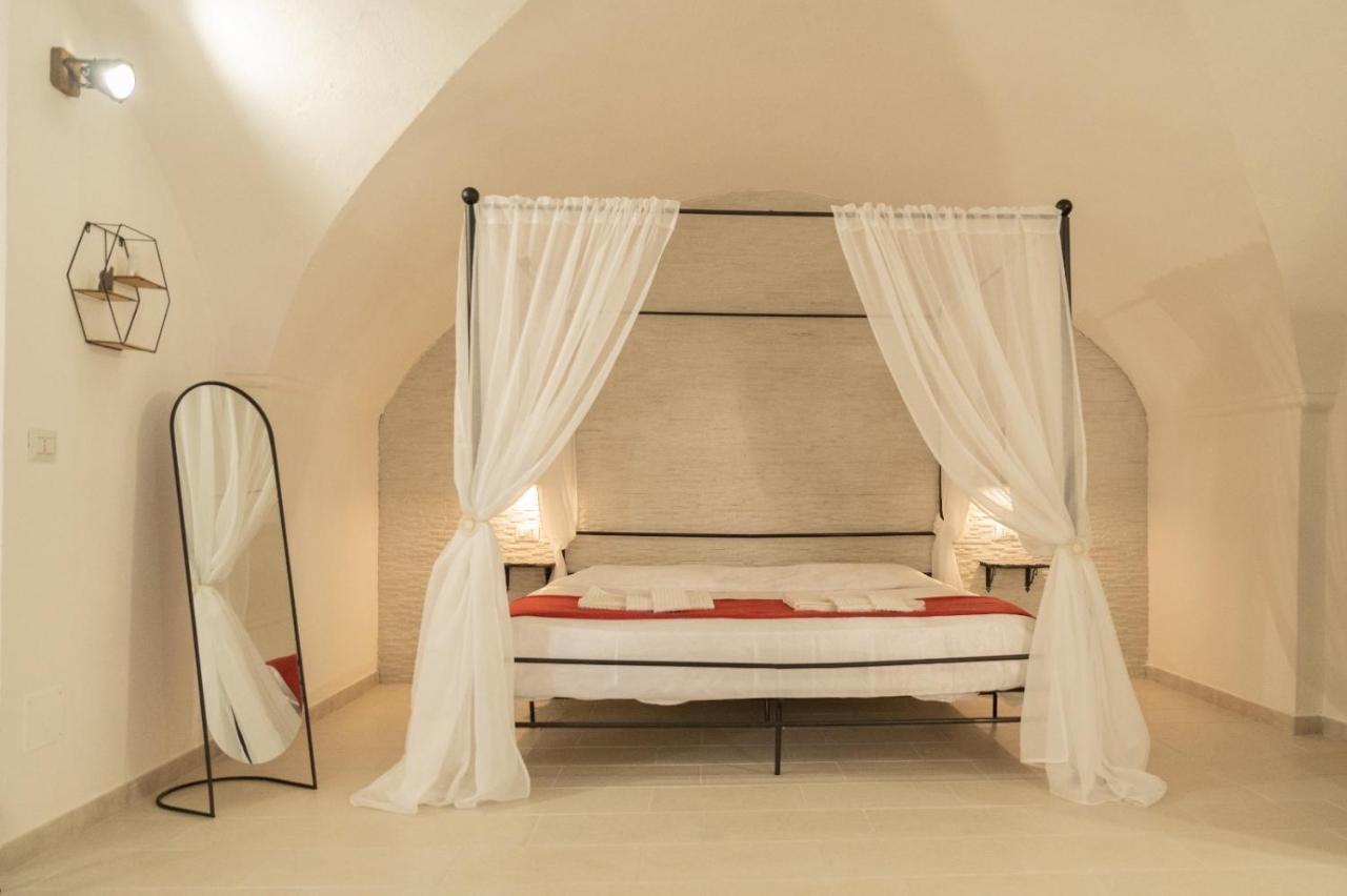 Romantic Suite Centro Storico กัลลีโปลี ภายนอก รูปภาพ